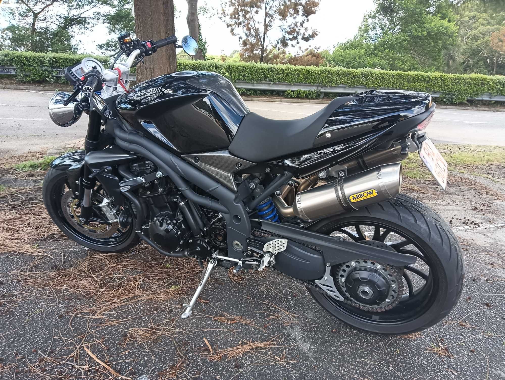 Triumph Speed Triple 1050 com 132cvs Naked