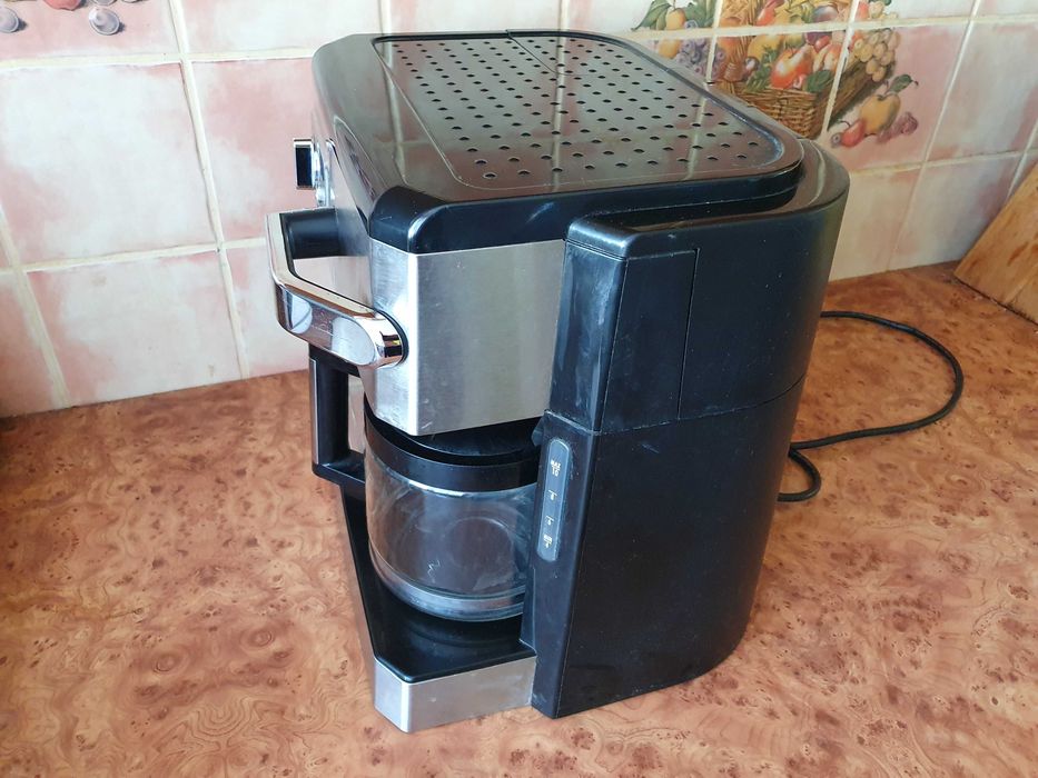 Ekspres do kawy ciśnieniowy  Delonghi BCO 420