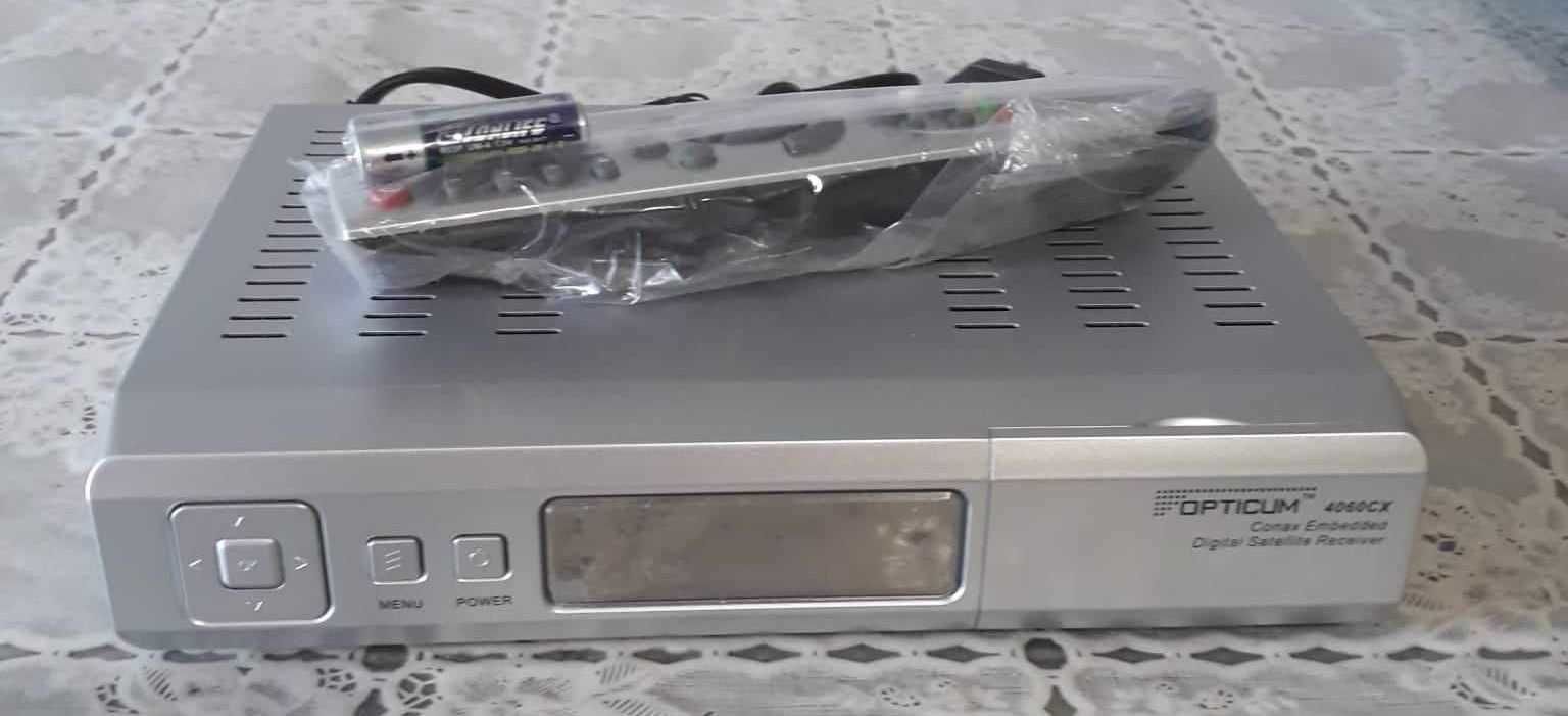 Tuner DVB-S OPTICUM 4060CX + pilot