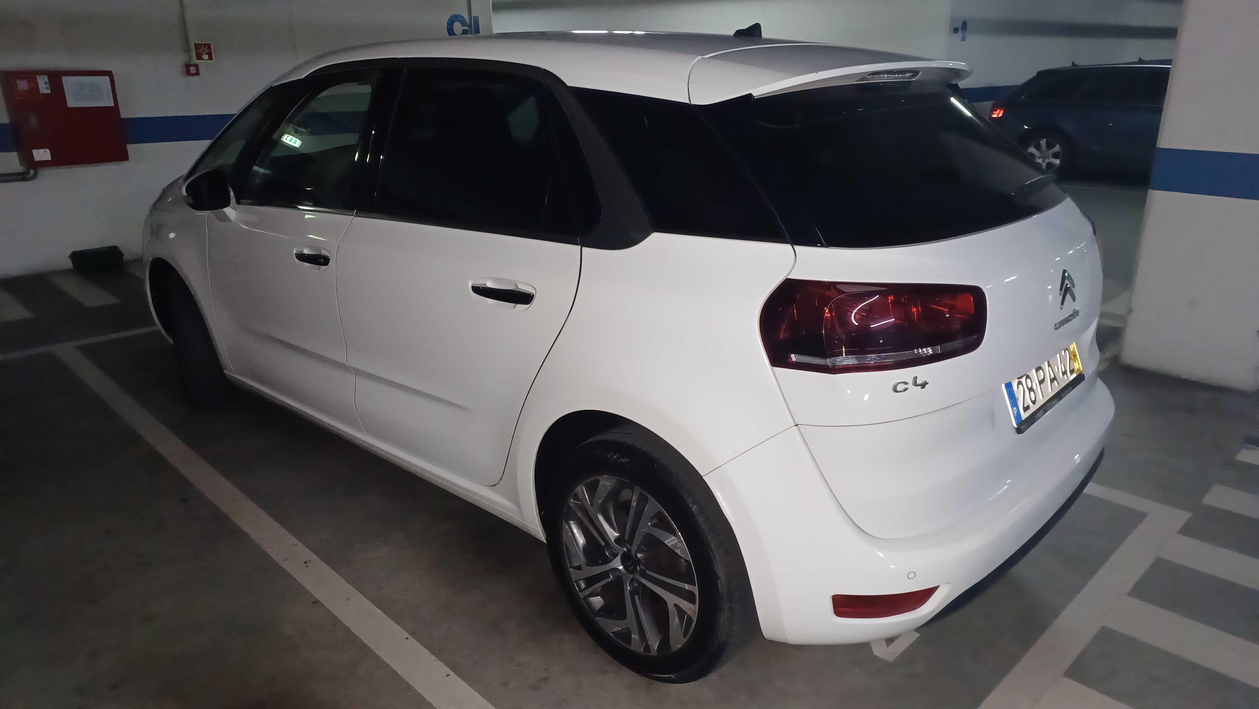 Citroen C4 Picasso - Econômico, suave e confortável!