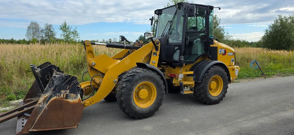 Caterpillar 908M -2022rok -1547godzin Caterpillar 908 , cat 908, cat 906 , cat 907  Cat 908M - 2022rok - 1547 godzin