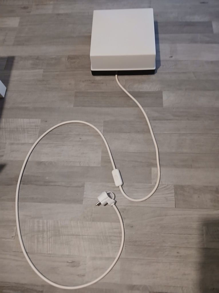 Lampy na dwie żarówki