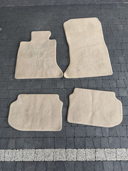 Dywaniki welurowe,beżowe bmw f10 f11