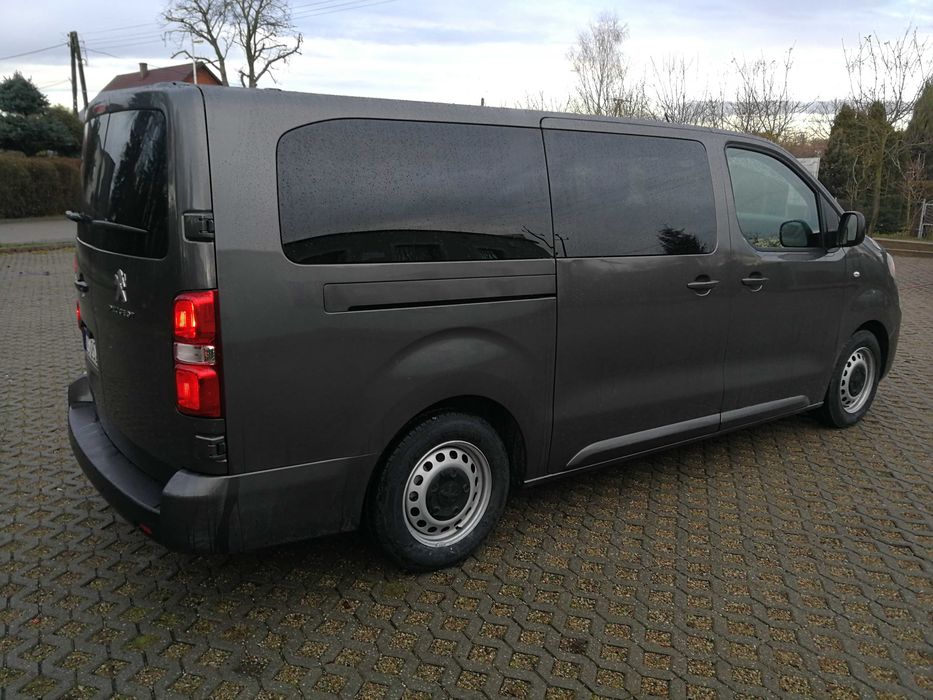 Wynajem busa 9 osobowego, wypożyczalnia