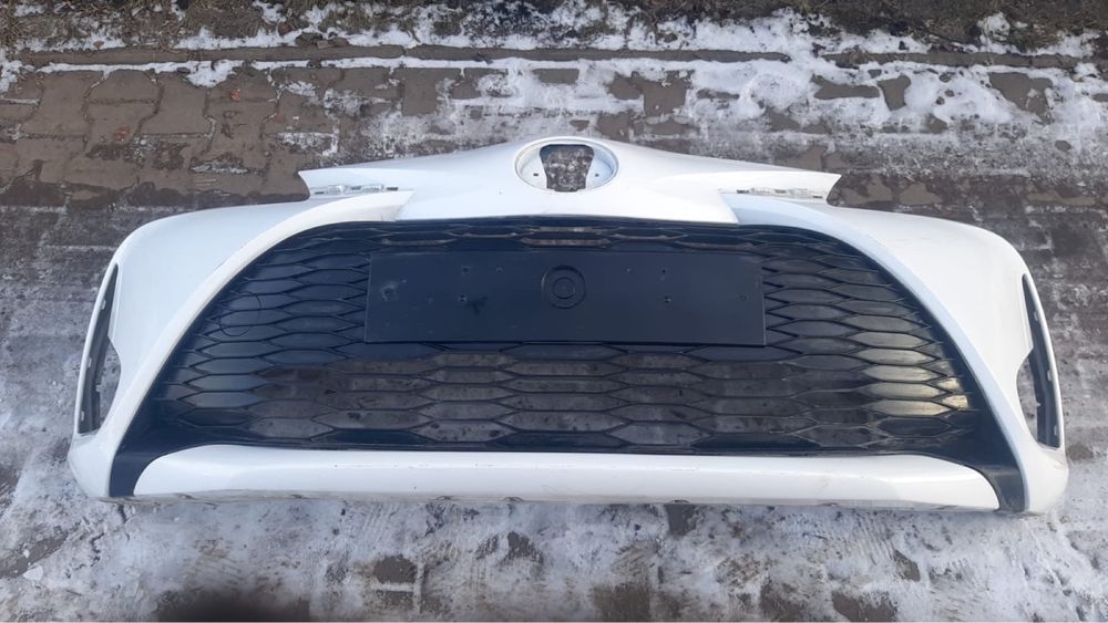 Zderzak Przód Toyota Yaris III Lift