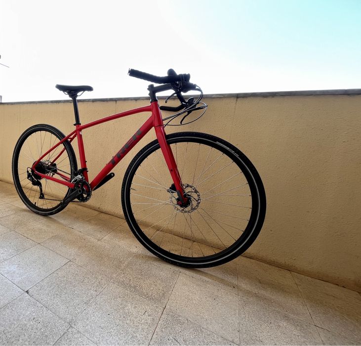 Bicicleta TREK FX 2 DISC 2022 [M]