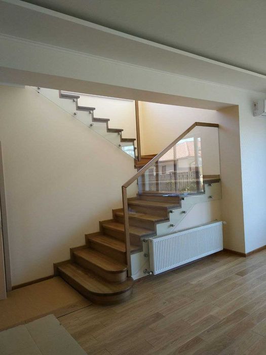 ВИРОБНИК‼️Сходи дерев'яні, обшивка лестниц деревом Лестница из дерева