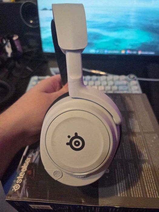 STEELSERIES Arctis Nova 7P White