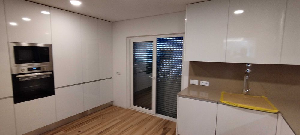 Moradia Nova Vendo: Próprio