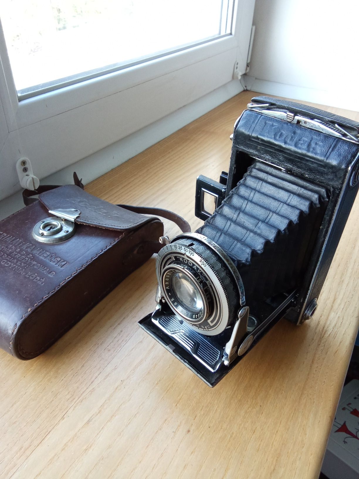 aparat filmowy  Kodak vollenda 620 6 x 9 obiektyw Kodak compur