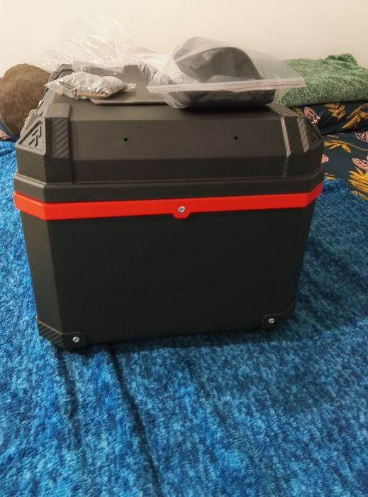 **BAÚ para MOTA ou SCOOTER 80 Litros