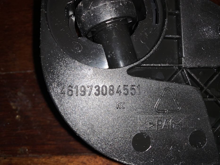 Ножка для перемещения стиральной машинки Whirlpool