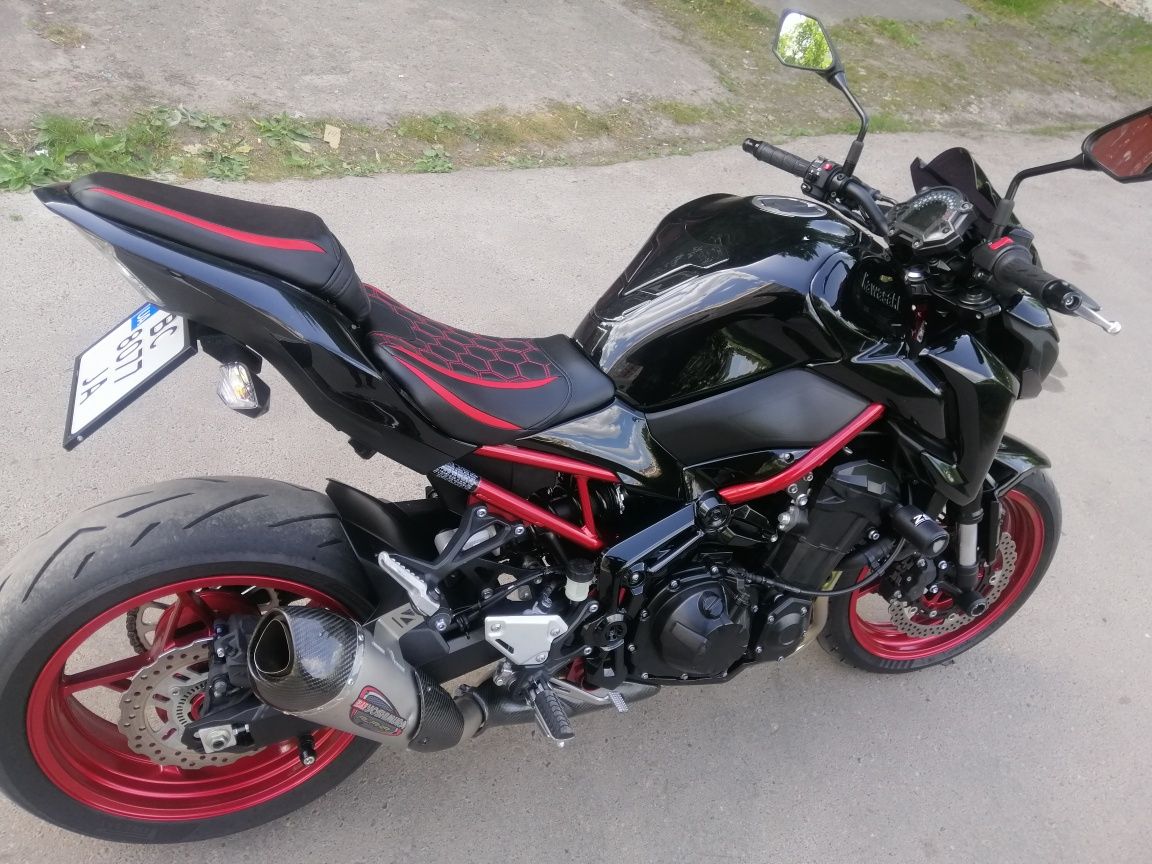 Kawasaki z900   2018 року у відмінному стані