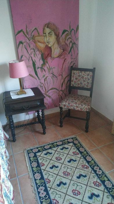 Mobília de quarto estilo século XVII em madeira maciça (mogno)