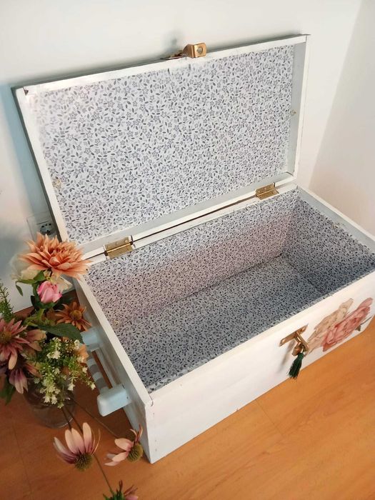 Arca / Baú antiga restaurada