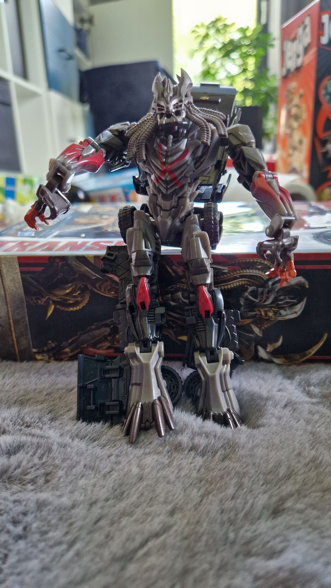 Transformer samochodzik