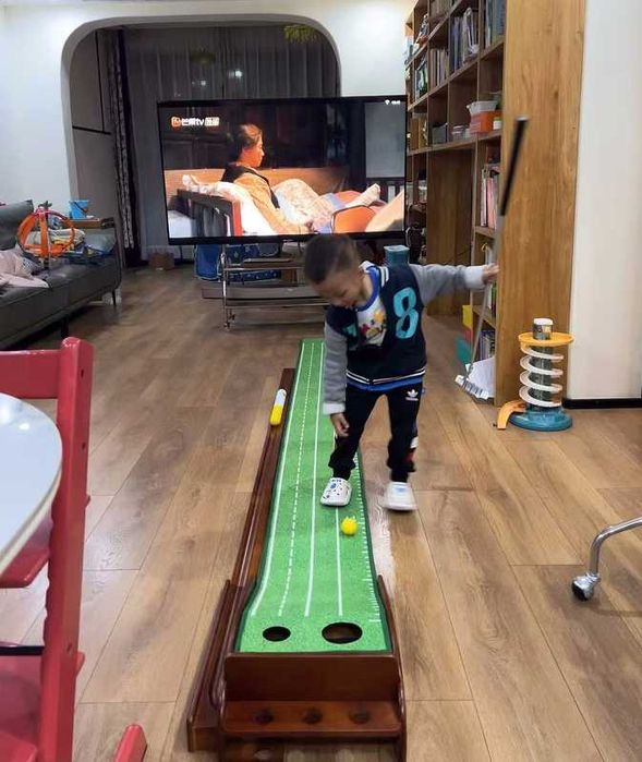 Гольф игра для офиса (мини гольф) - игра в гольф