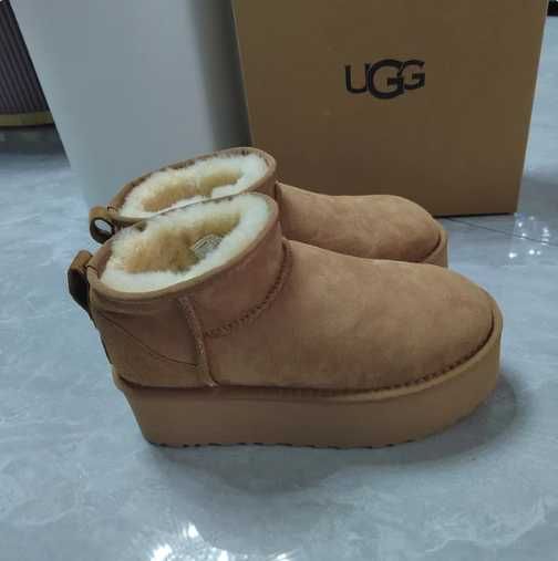 UGG Classic Ultra Mini Platform Boot 38