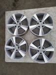 Диски Acura R17 5*114.3 7J ET40 d64.1