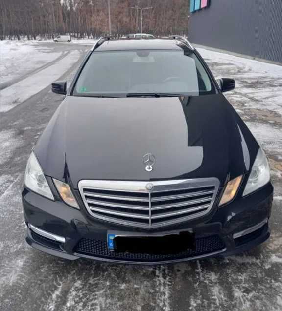 Мерседес универсал Е220