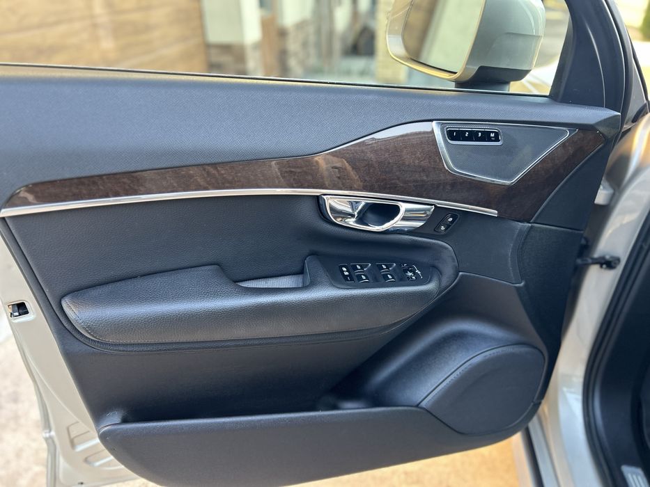 Volvo Xc90 Т6 AWD