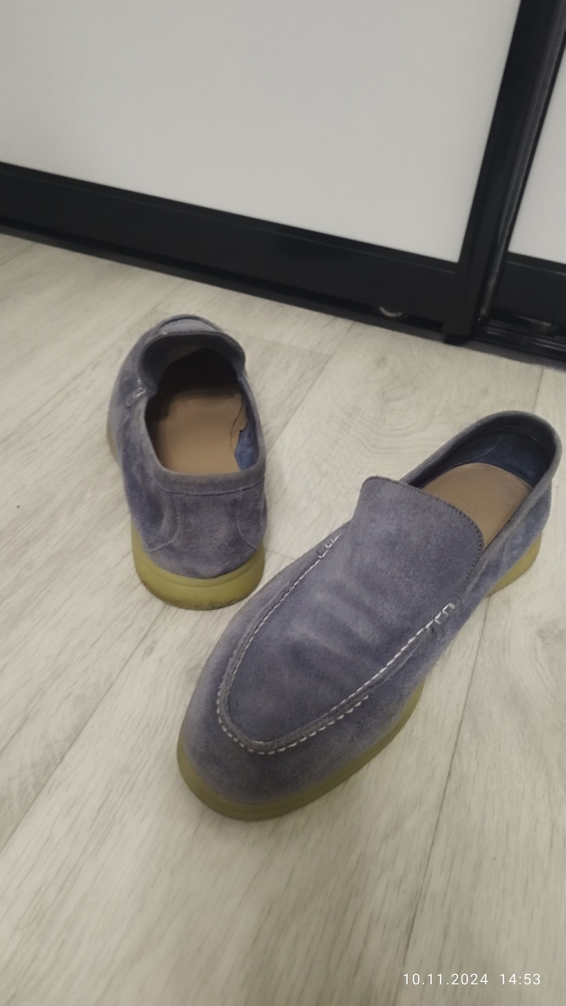 Продам мужские, Итальянские замшевые лоферы Vera Gomma MYM.