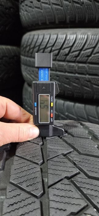 Шини резина зима 265/40 R21 Continental winter contact ts 860s