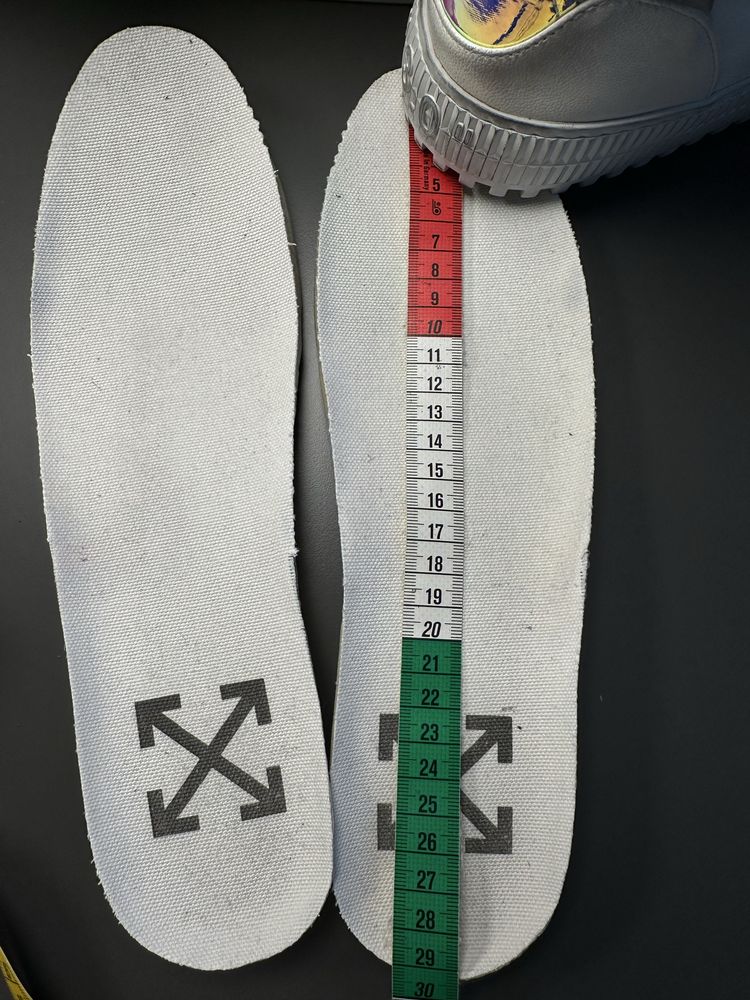 Off-White б/у (один раз обуты) 44 р