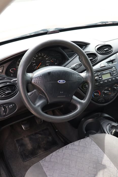 Ford Focus 1.4 Gasolina 2001 Carro
