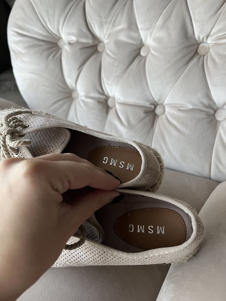 Buty espadryle wiązane beżowe jesień słomkowe