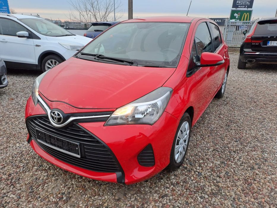 Toyota Yaris 1,3 benzyna klimatyzacja navigacja