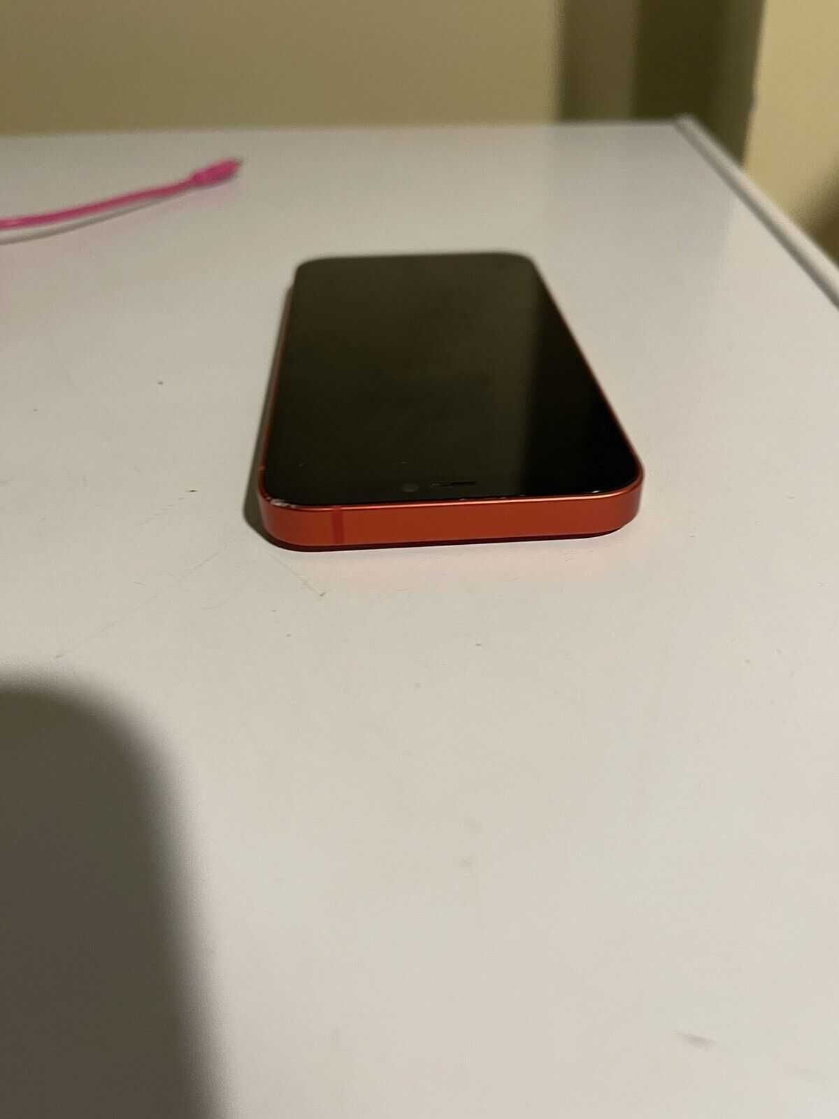 Iphone 12 mini 128gb czerwony (lekkie rysy na oblamówce)