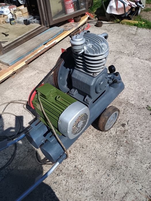 Продам компрессор со7б.