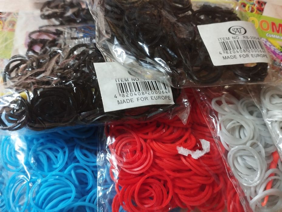 Набір резинок різних кольорів