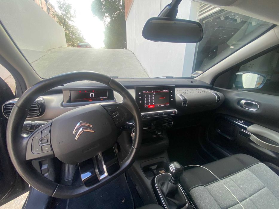 Citroen C4 bem conservado!