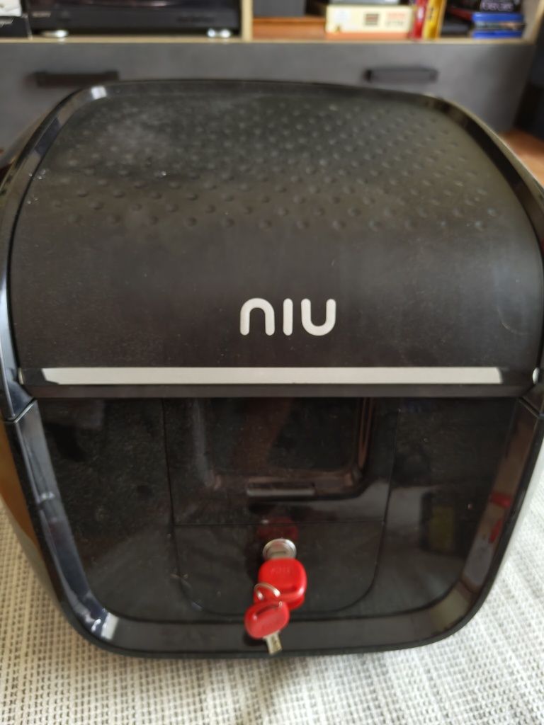 Topcase/mala NIU 29L + base