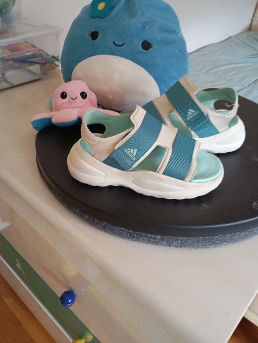 Sandálias Adidas 34