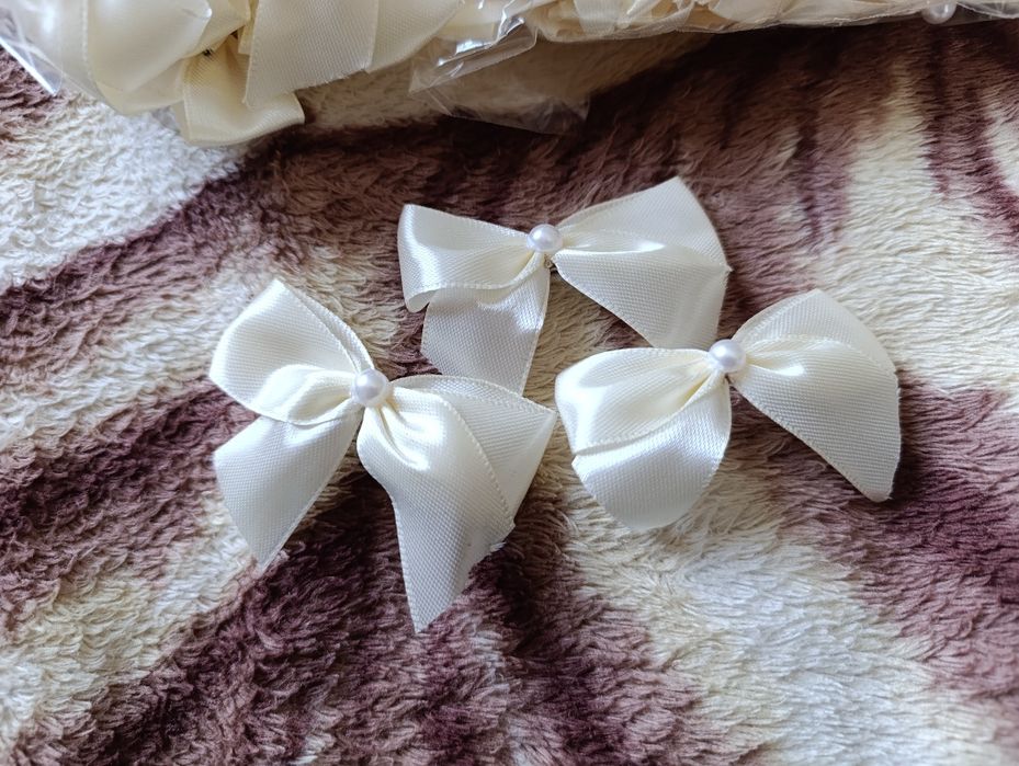 Бантики на весілля для гостей