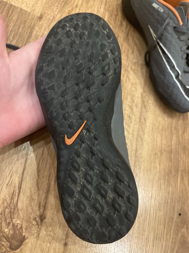 Сороканіжки Nike Hypervenom X 35 розмір