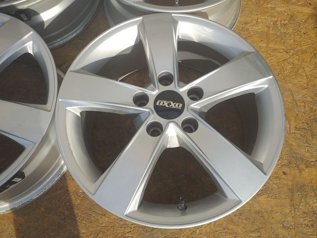 Felgi 5x114.3 16 TOYOTA Avensis Corolla Auris Verso Rav4 Yaris Cross