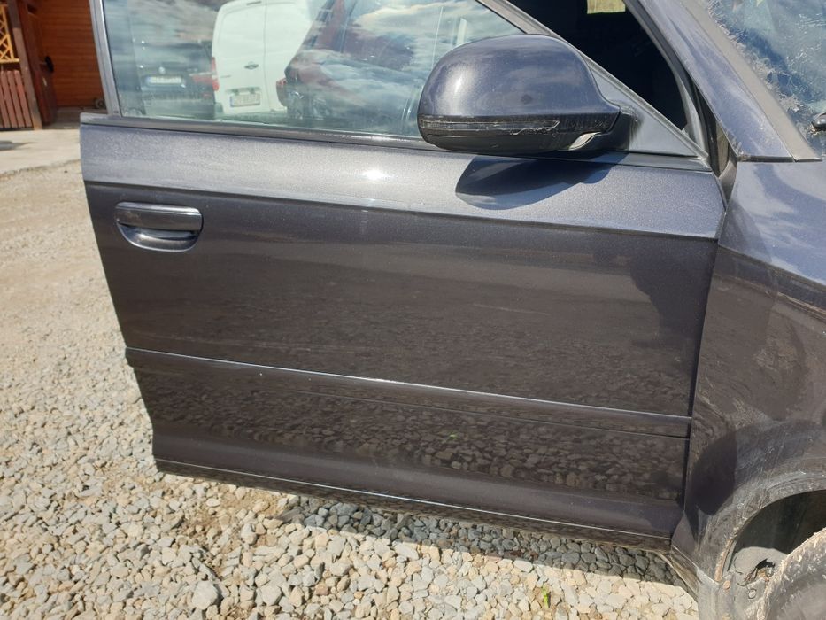 Audi A3 8P Drzwi prawy przód 1.6tdi CAY CAYB CAYC LHW LZ7L