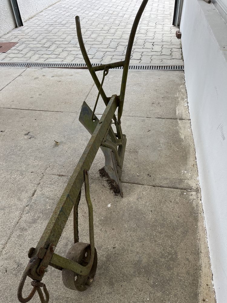 Arado em otimo estado
