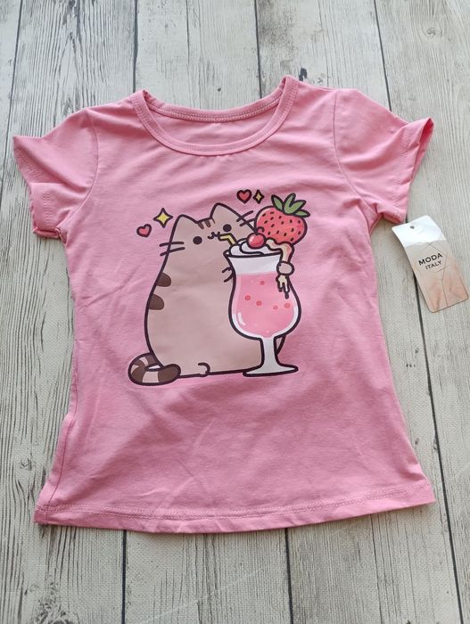 Bluzeczka Pusheen włoskiego producenta r. 8 l. (128),