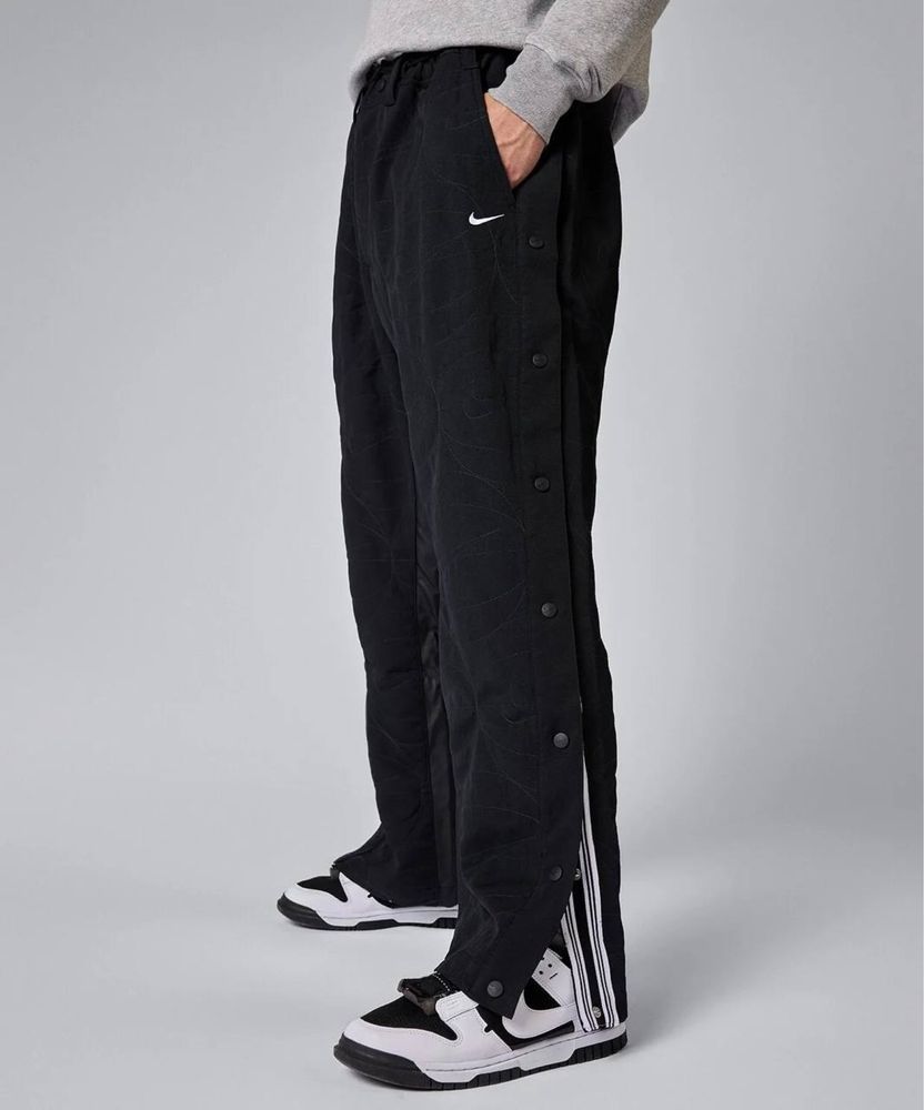 Штани Nike Woven Pant FD7611-010