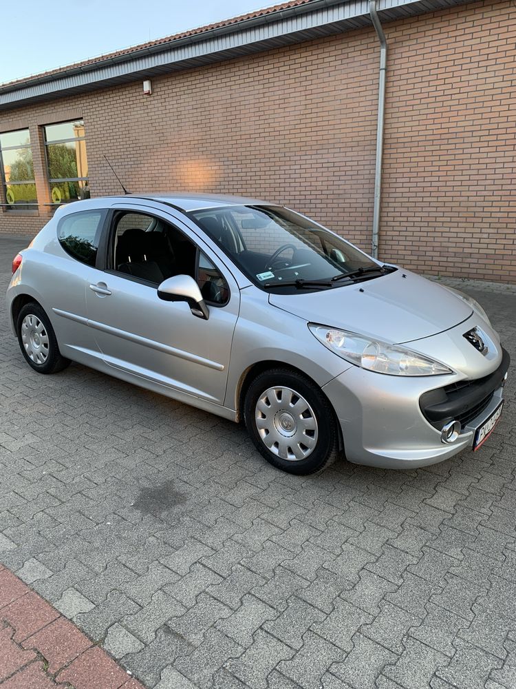 Peugeot 207 1.6hdi 2006r
