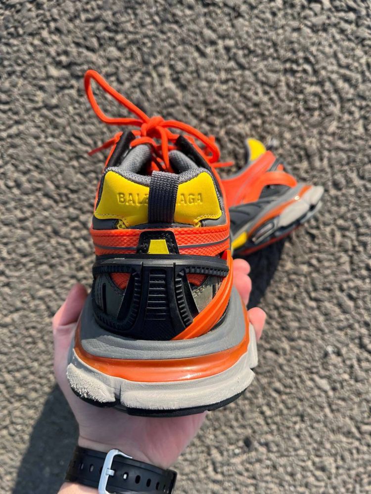 Balenciaga track 2 43