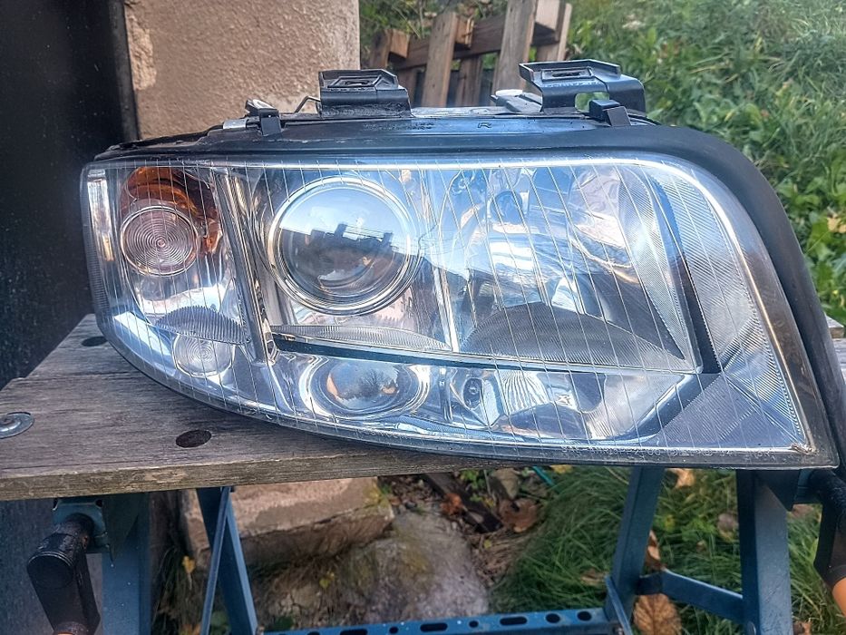 Audi A6 C5 Lift fl lampa przednia prawa Depo