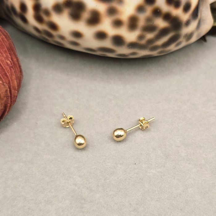 Złote kolczyki.  Nowe.  Próba 585 .