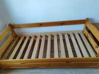 Sprzedam łóżko drewniane 90x200