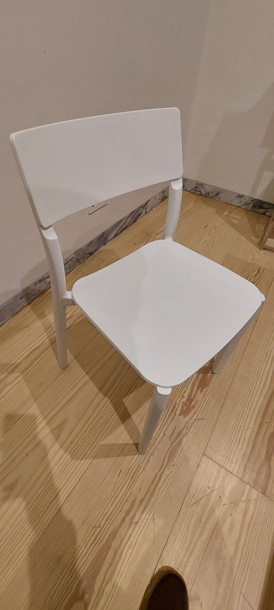 Conjunto mesa extensível e cadeiras Ikea